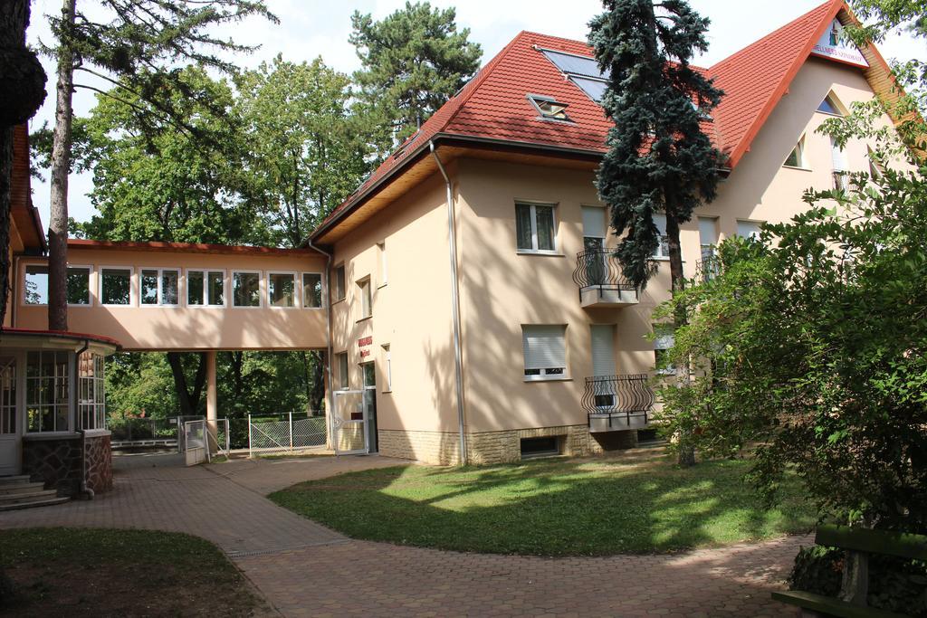 Wellness Hotel Szindbad Balatonszárszó Exteriér fotografie