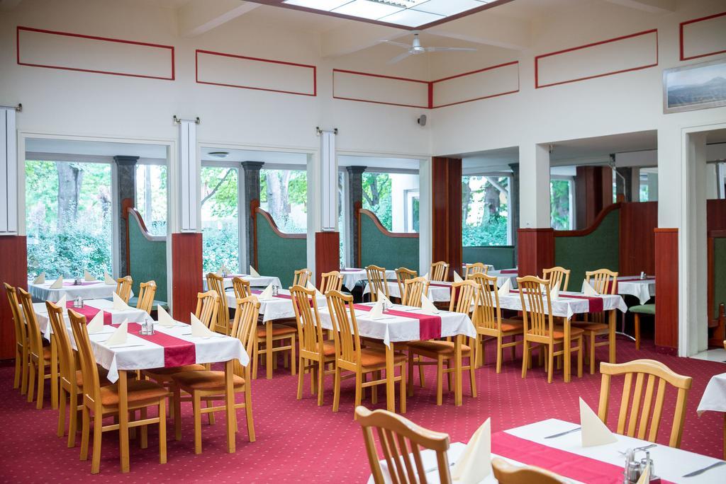 Wellness Hotel Szindbad Balatonszárszó Exteriér fotografie